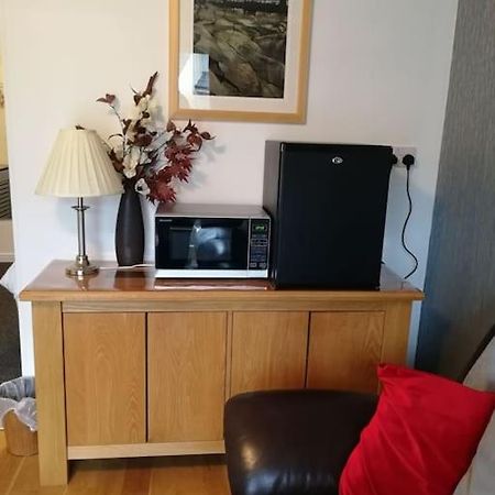 Avalon Studio. Comfy Well Equipped Cosy Studio. 阿维莫尔 外观 照片